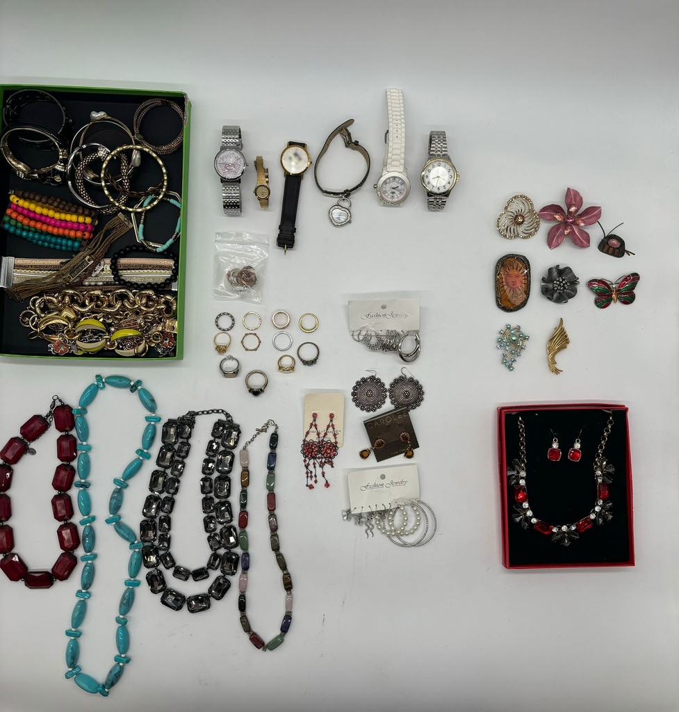 Fake Jewels (Fantasia) - $3.56/lb