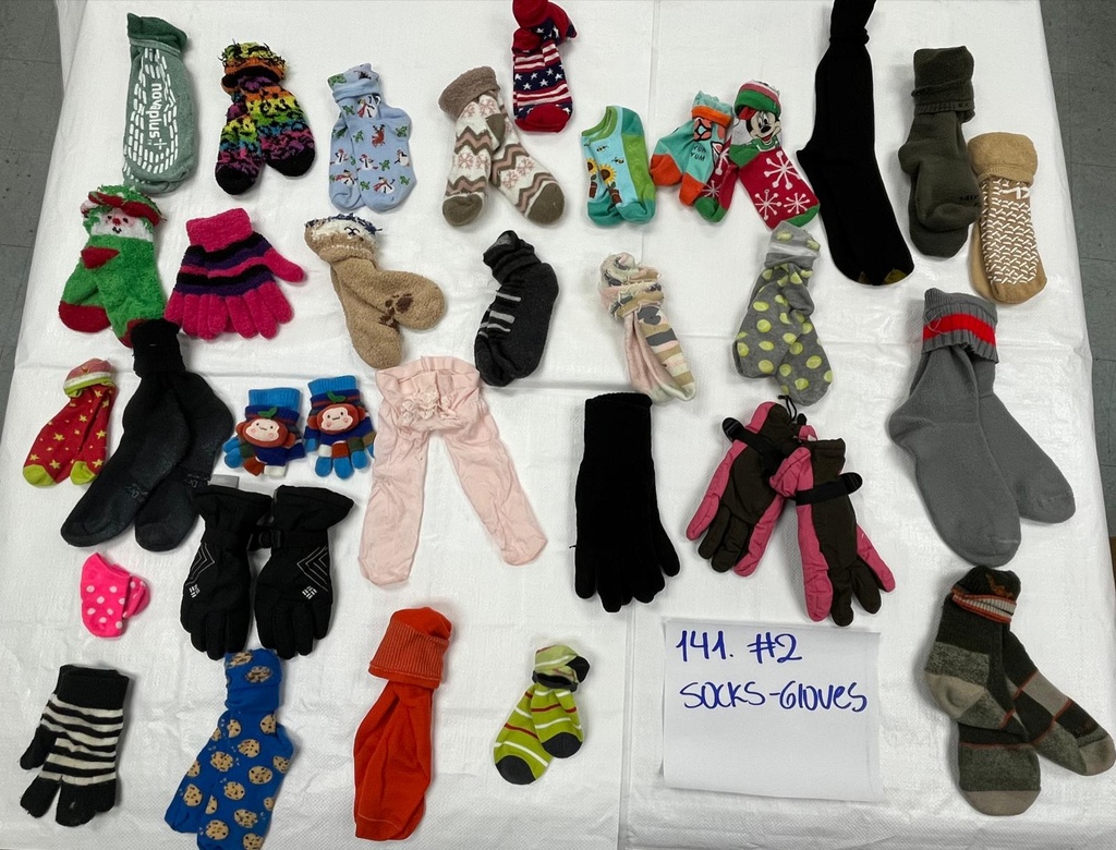 #2 Socks & Cloves - $0.09/lb