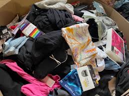 Mix Clothes - Assorted Pallets - $1.26/lb