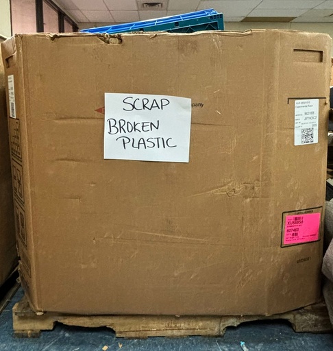 [304] Scrap Broken Plastic