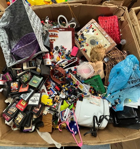 [46] Scrap Items Non-Cloth (Box)